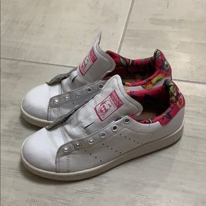 Women’s Adidas Stan Smith Pink Floral Shoes Sz 6